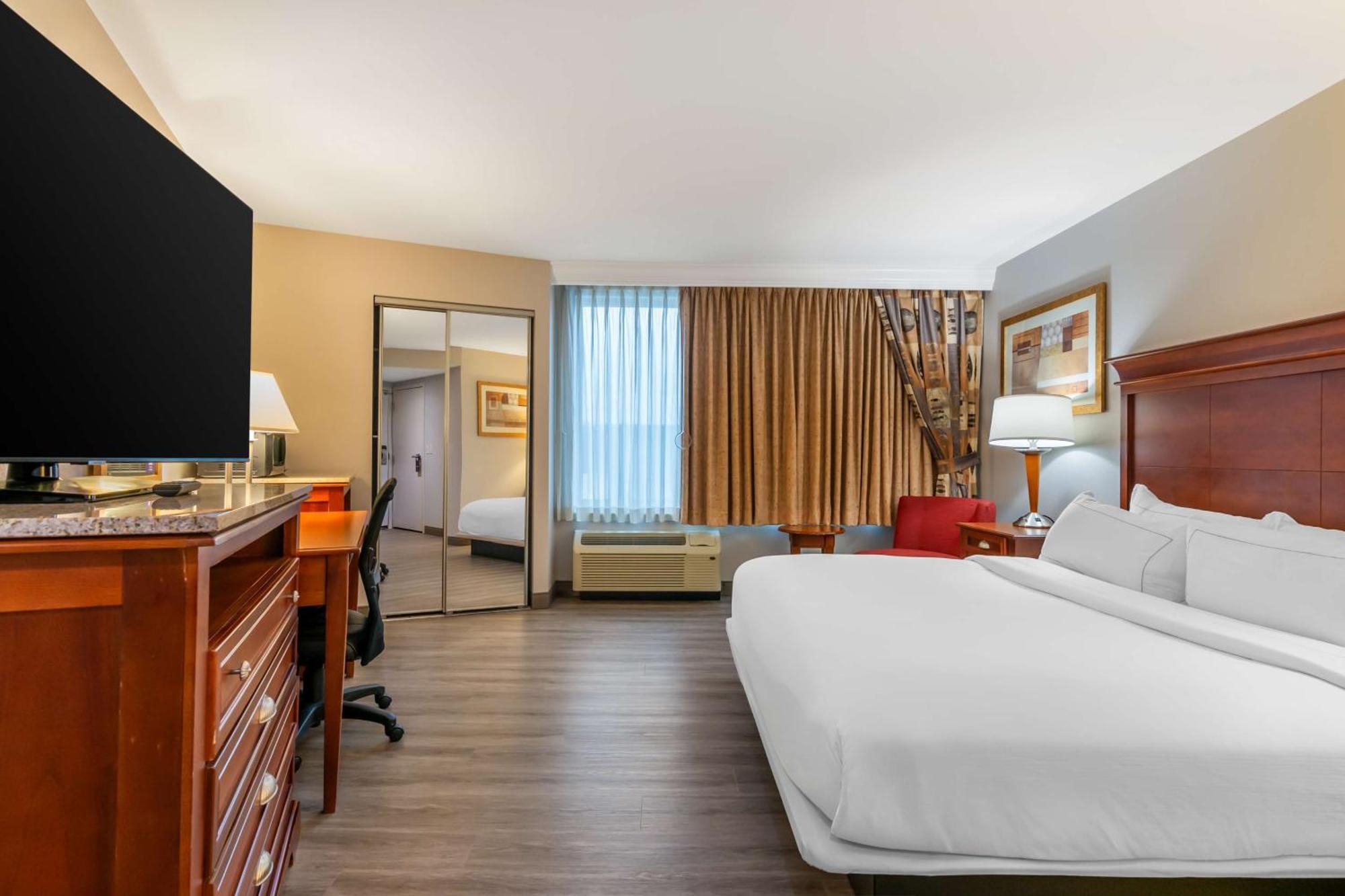 Doubletree By Hilton Jefferson City Exterior photo